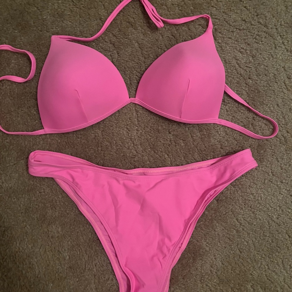 Never Worn Large Pink Bikini Set